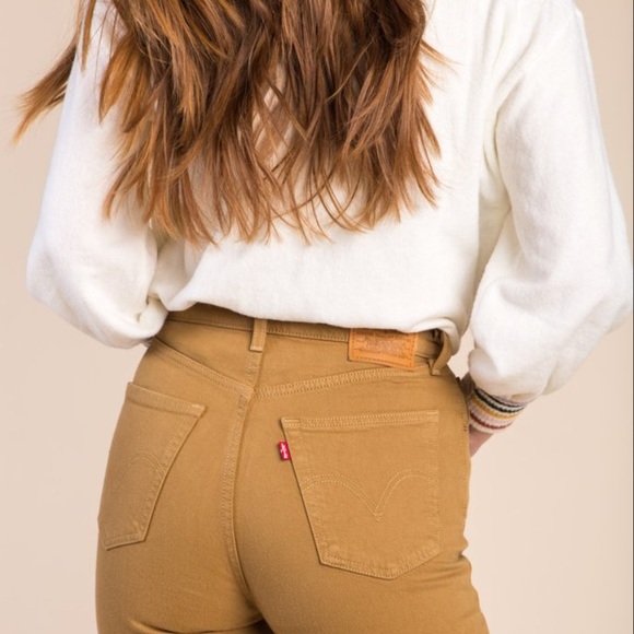 Levi’s Ribcage Straight Jeans - Picture 10 of 11